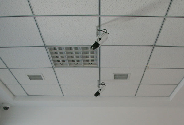 �y��ϵ�y�O(ji��n)�خaƷ